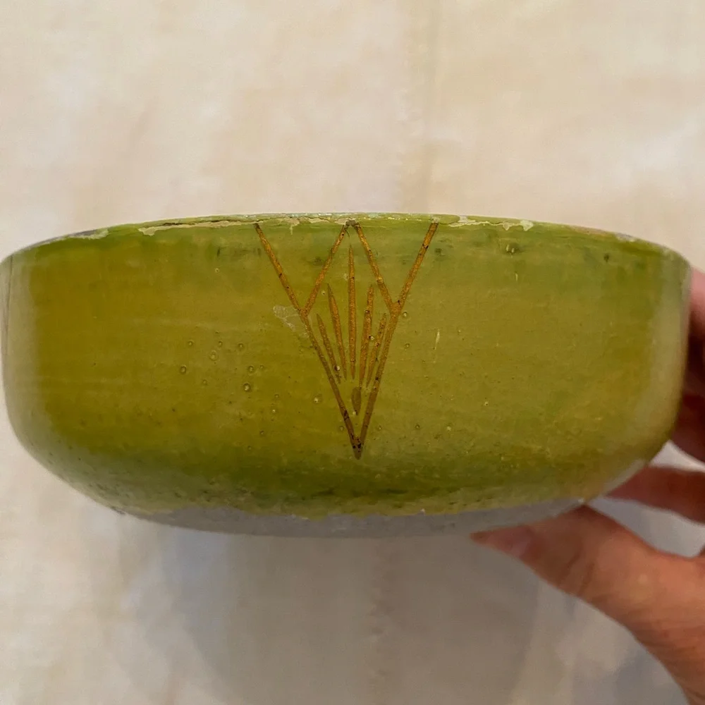 Vintage 1950’s floral green Japan painted paper mache lidded box-Dresser Jewelry